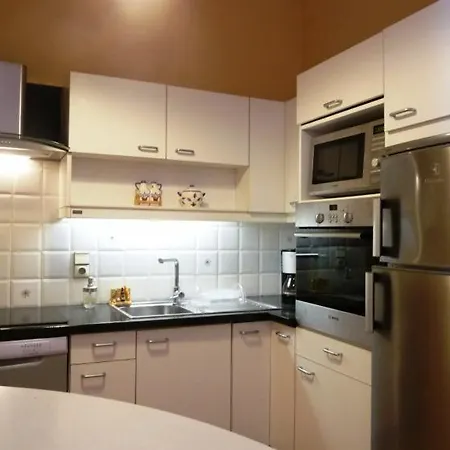 Apartment Sleeps 6 Wifi Cannes