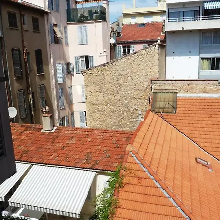 Sleeps 6 Wifi Apartment *
