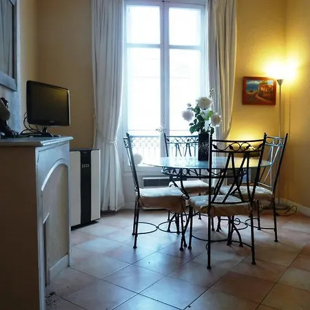 Sleeps 6 Wifi *